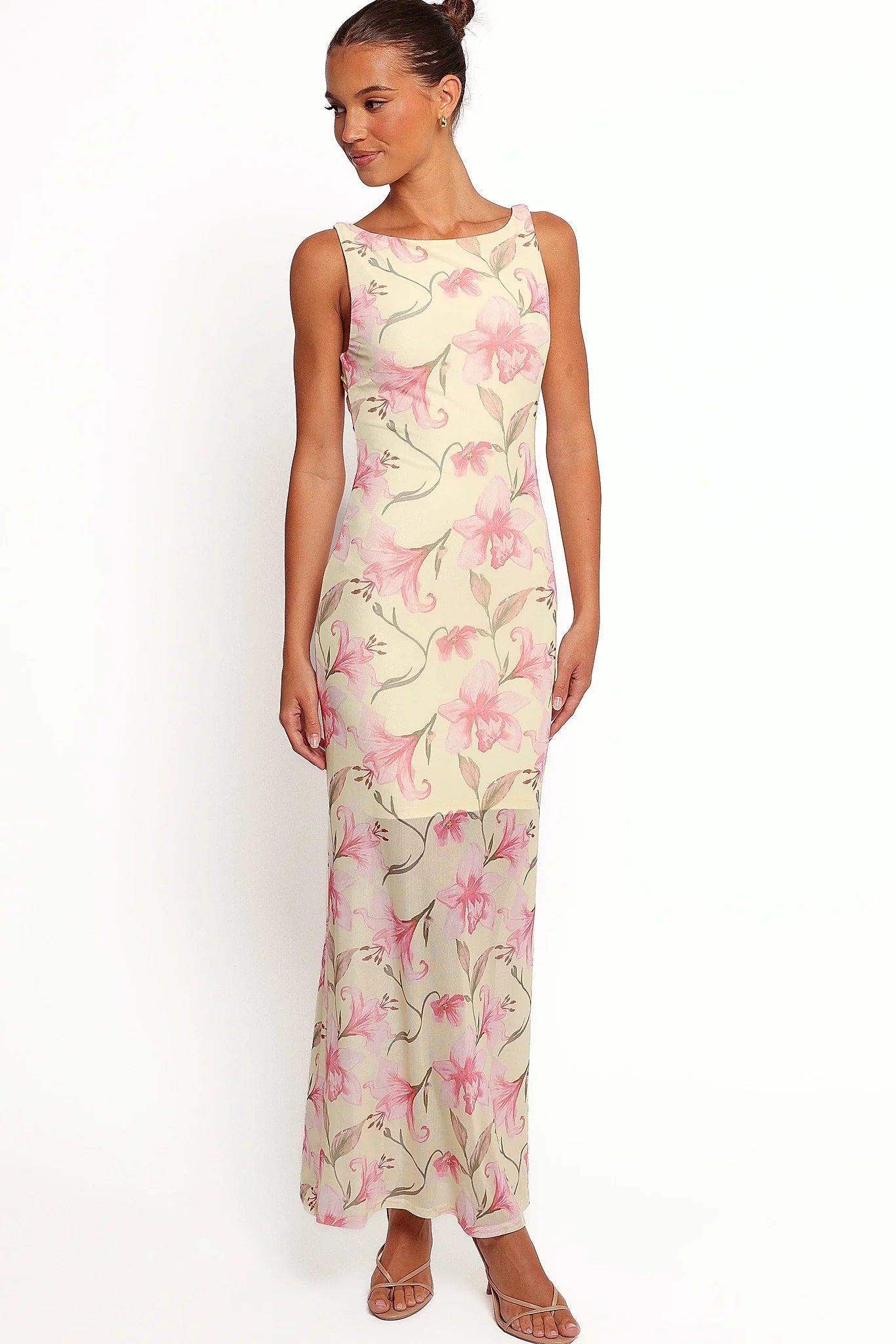 Bodycon floral print maxi dress with a pull-on design